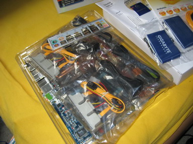 gigabyte-x38-dq6-007.jpg