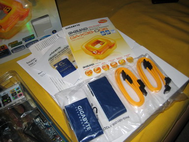 gigabyte-x38-dq6-008.jpg