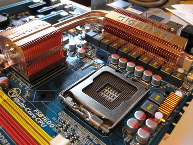 gigabyte-x38-dq6-012.jpg